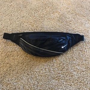 Nike Lightweight Running Slim Waist Pack